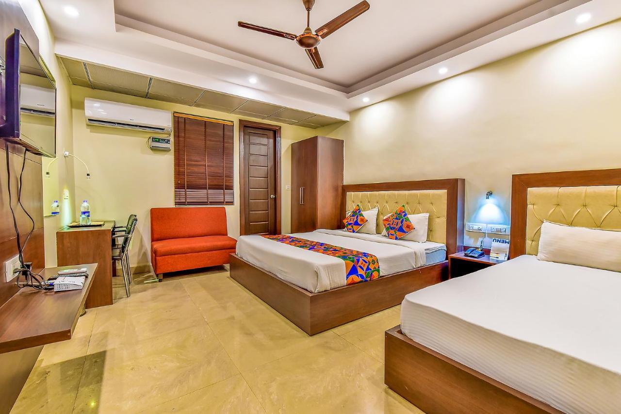 Fabhotel Surya Residency Dehradún Kültér fotó