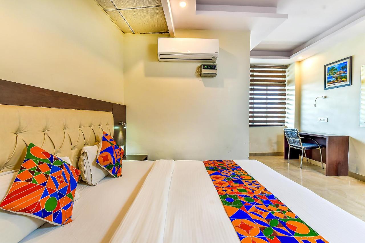 Fabhotel Surya Residency Dehradún Kültér fotó